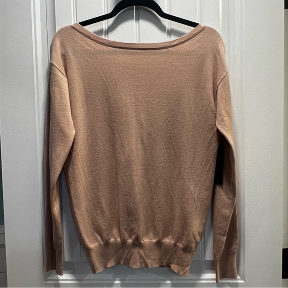 Lulu’s Tan Short Waisted Sweater with Deep V-Back. Size Medium. NWT. - Picture 3 of 6